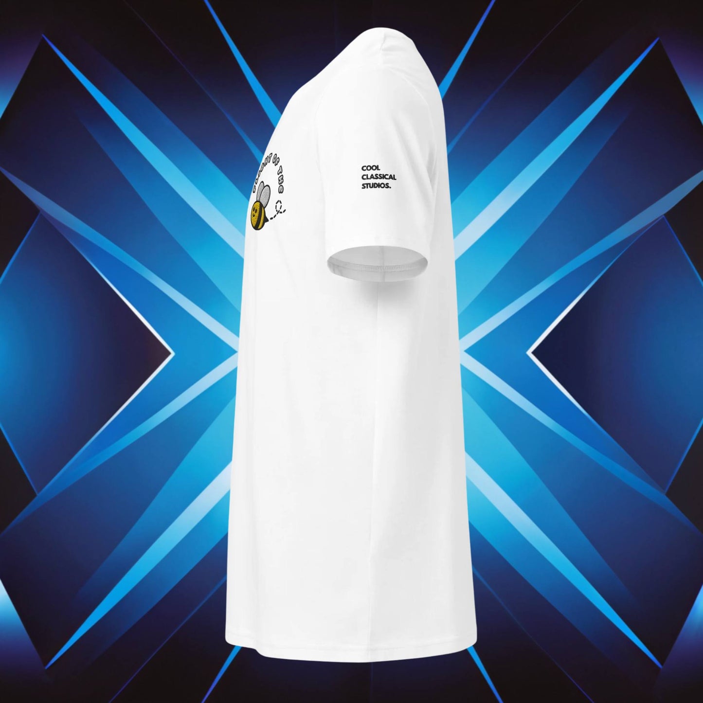 Flight of the Bumblebee - Unisex organic mid-light t-shirt - Favourite Pieces